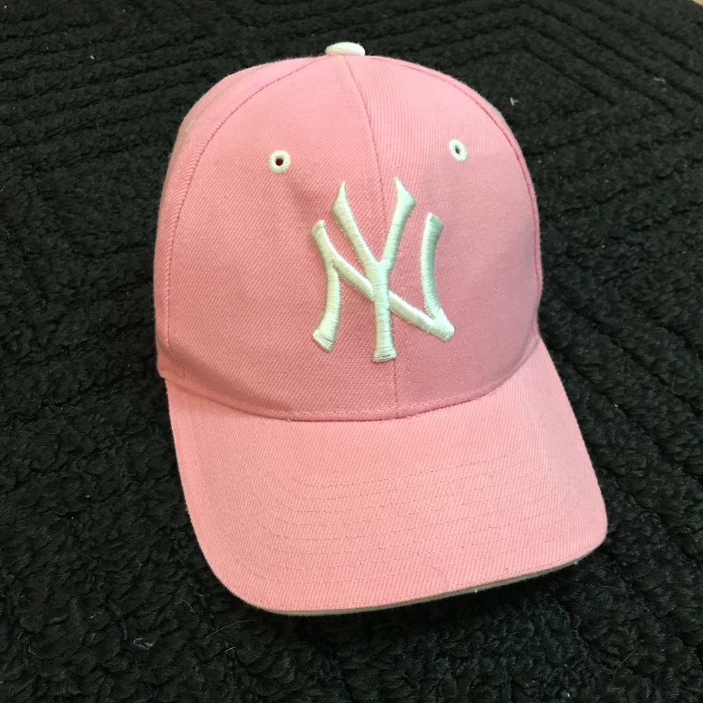 Yankee baseball hat